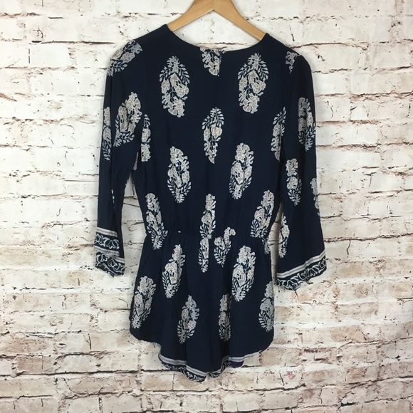 Reverse Floral Bell Sleeve Romper - Picture 6 of 6